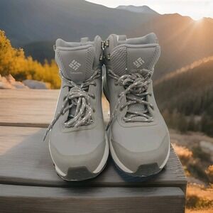 Columbia Newton Ridge Plus Womens Hiking Boots Grey BL5578-005 Size 9